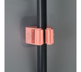 Держатель для уборочного инвентаря на липучке, 12×10×5 см, цвет МИКС 3991554